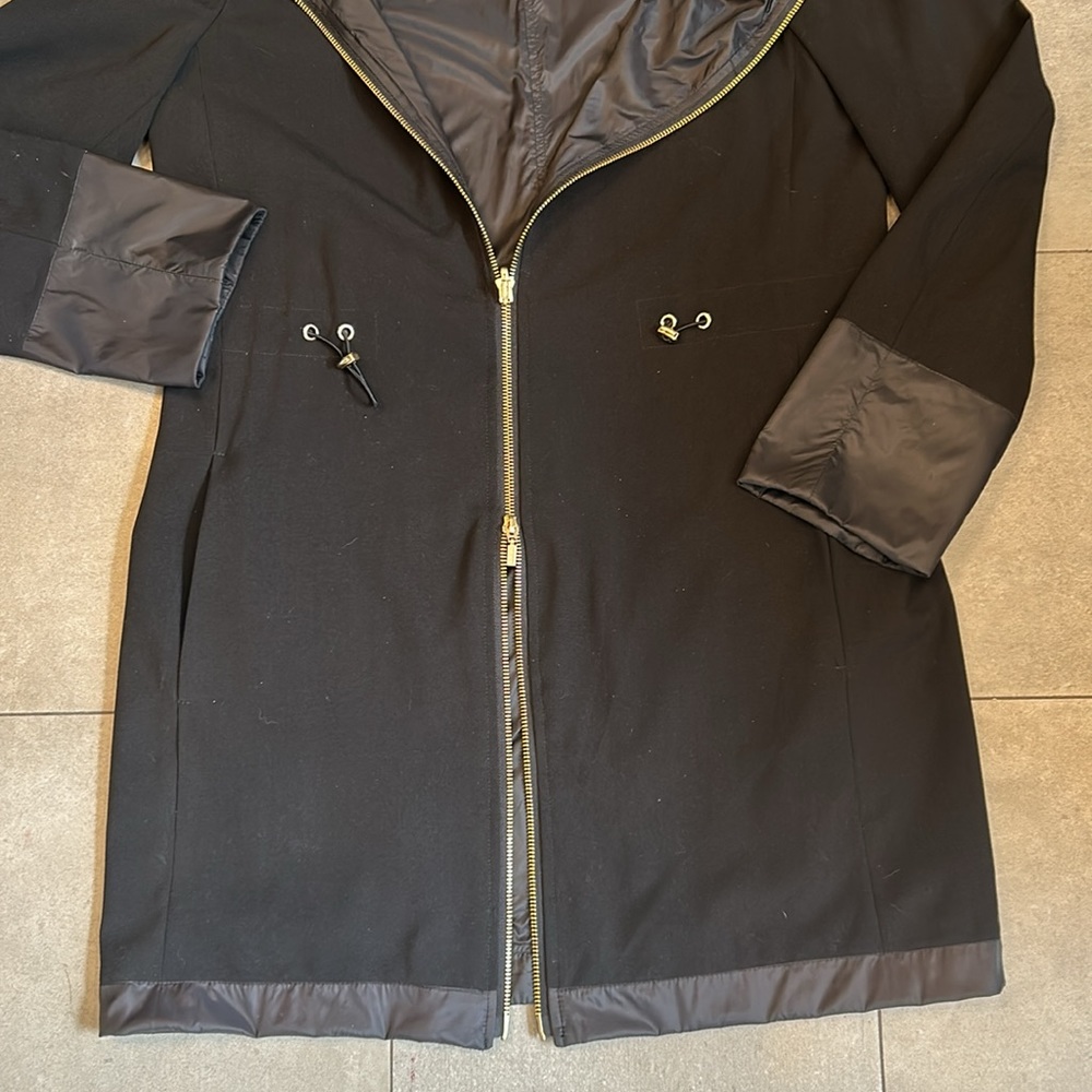Calvin Klein Woman’s Lightweight, Water Resistant Coat - Picture 2 of 13